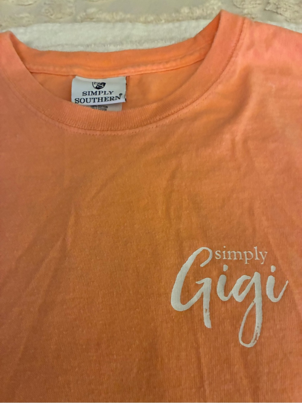 Pre-owned Women’s XXL Simply Southern "Gigi" Coral Crewneck Tee. Sea turtle seen